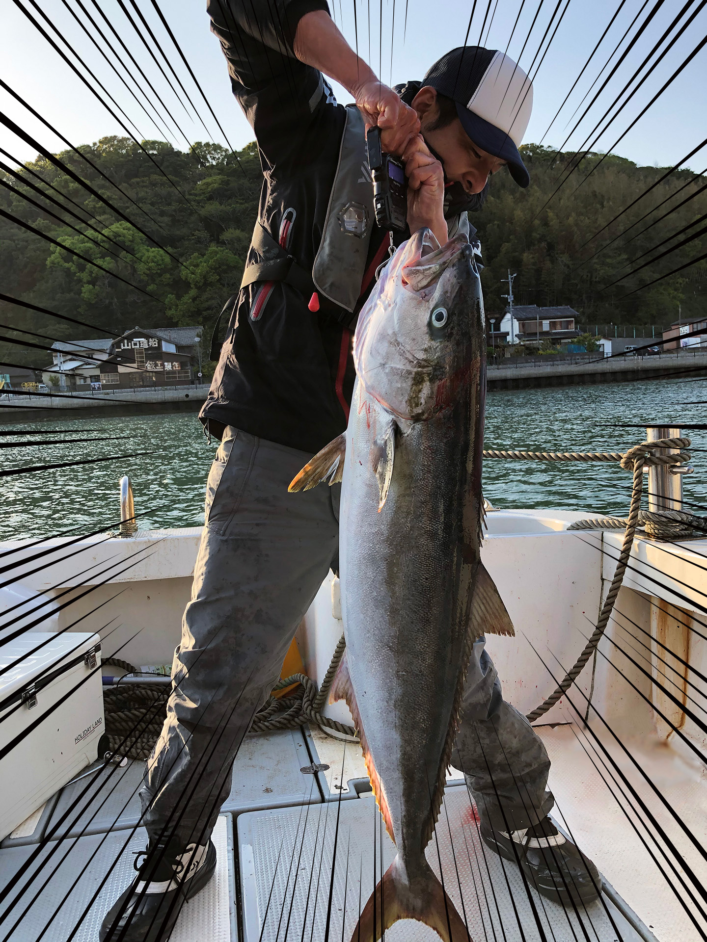 フィッシング部 15キロオーバーのヒラマサ 対馬沖でタイ 青物釣り